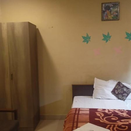 Hotel Shyam Utsav Mirzāpur Exteriör bild