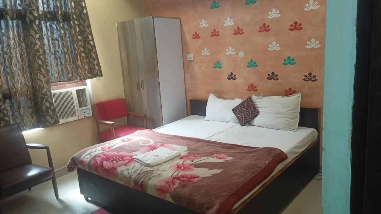 Hotel Shyam Utsav Mirzāpur Exteriör bild
